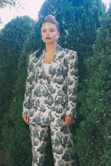 L'amour Blazer – Elegant & Perfect Tailored Blazer for Women