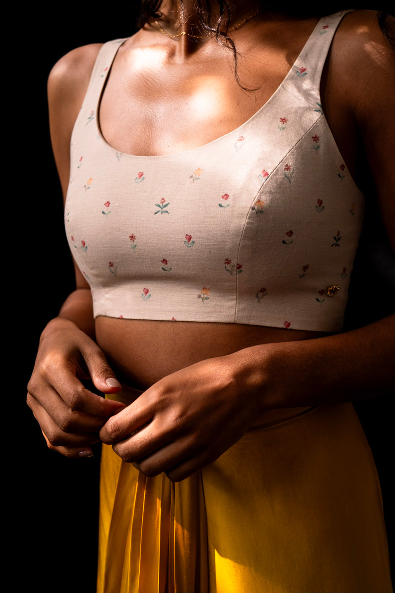 Tiny Floral Print Fitted Top